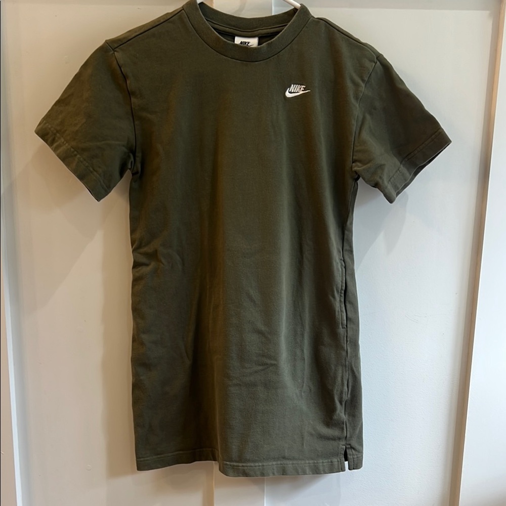 Nike Girls Short Sleeve Dress Size Medium Olive Green